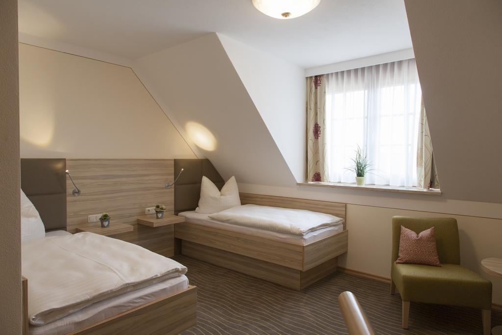 Hotel Strasshof Pfaffenhofen an der Ilm Room photo